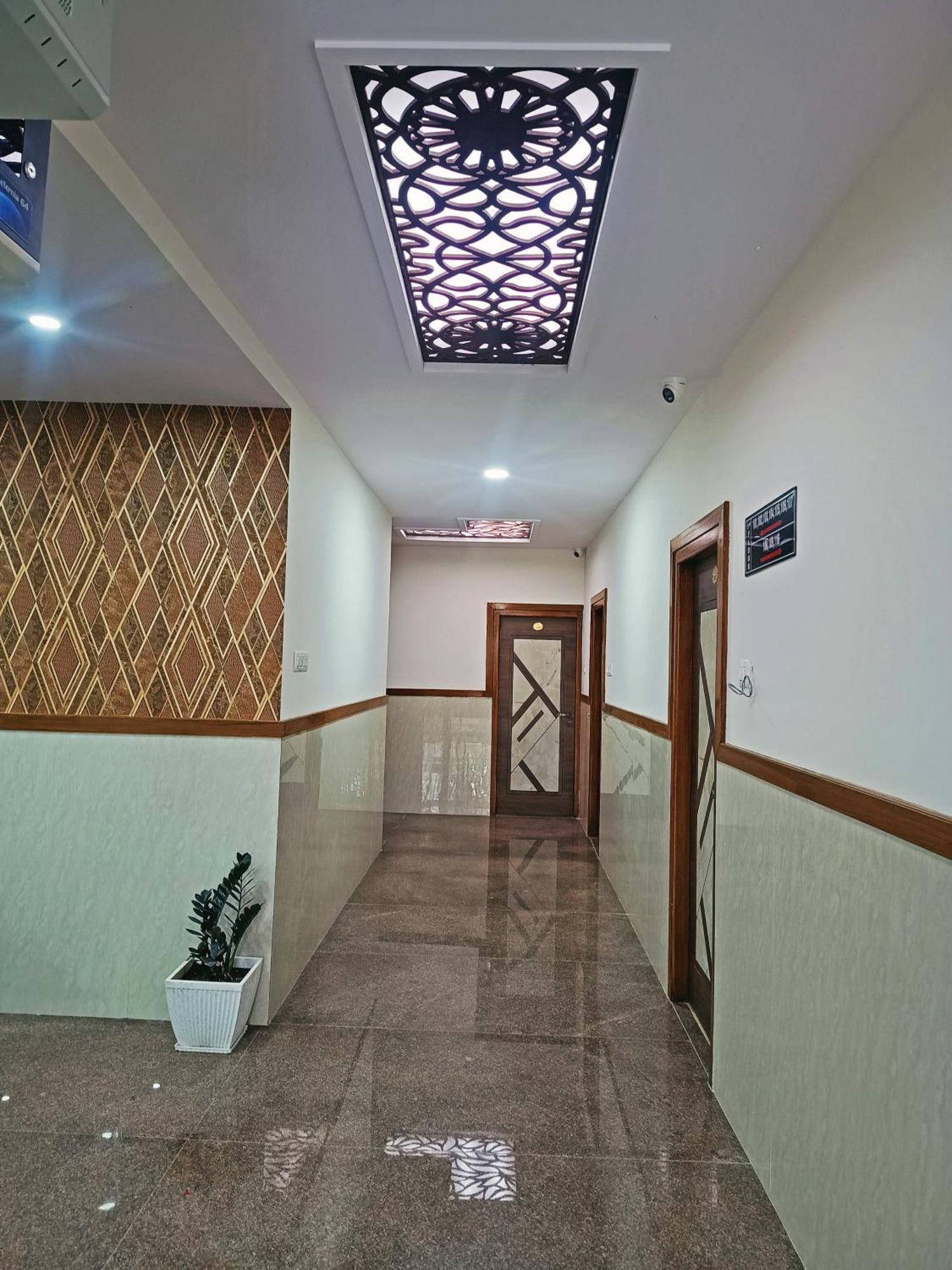 Hotel Achhu Palace Бенґалуру Екстер'єр фото