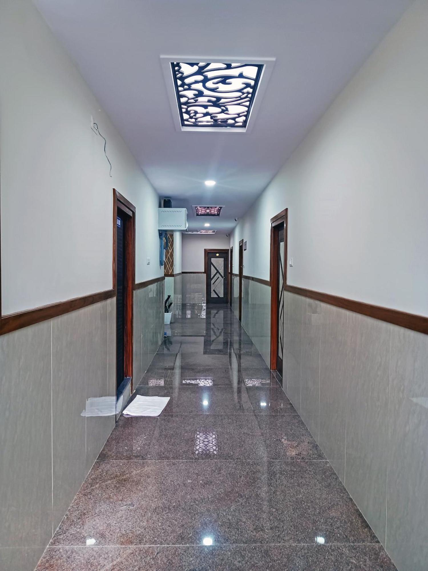 Hotel Achhu Palace Бенґалуру Екстер'єр фото
